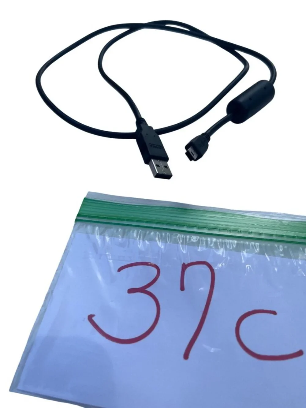 Garmin USB To Mini-B Cable With Ferrite Core For Data Transfer & Charging